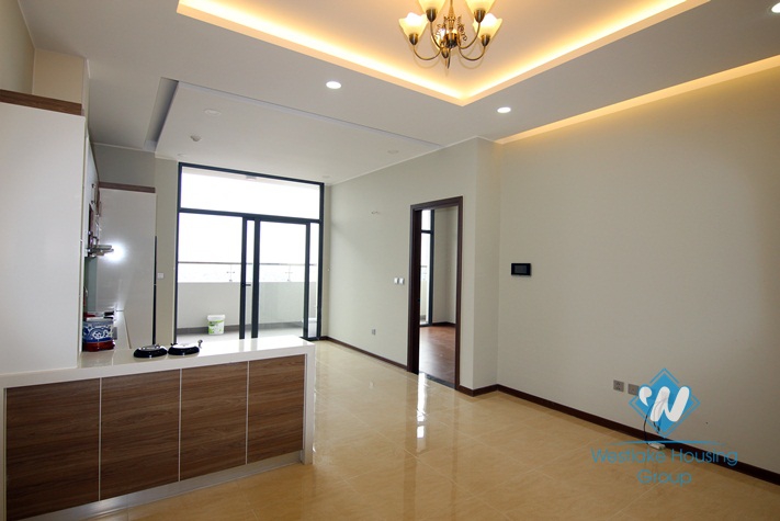 High floor apartment waiting to be furnished in Cau Giay district, Ha Noi